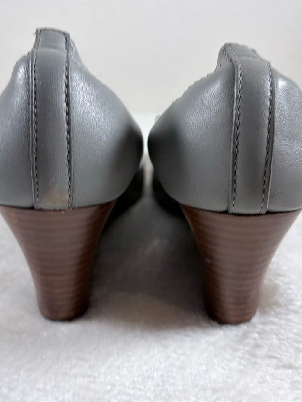Tory Burch Gray Logo Wedge Heels Medium Width Fit